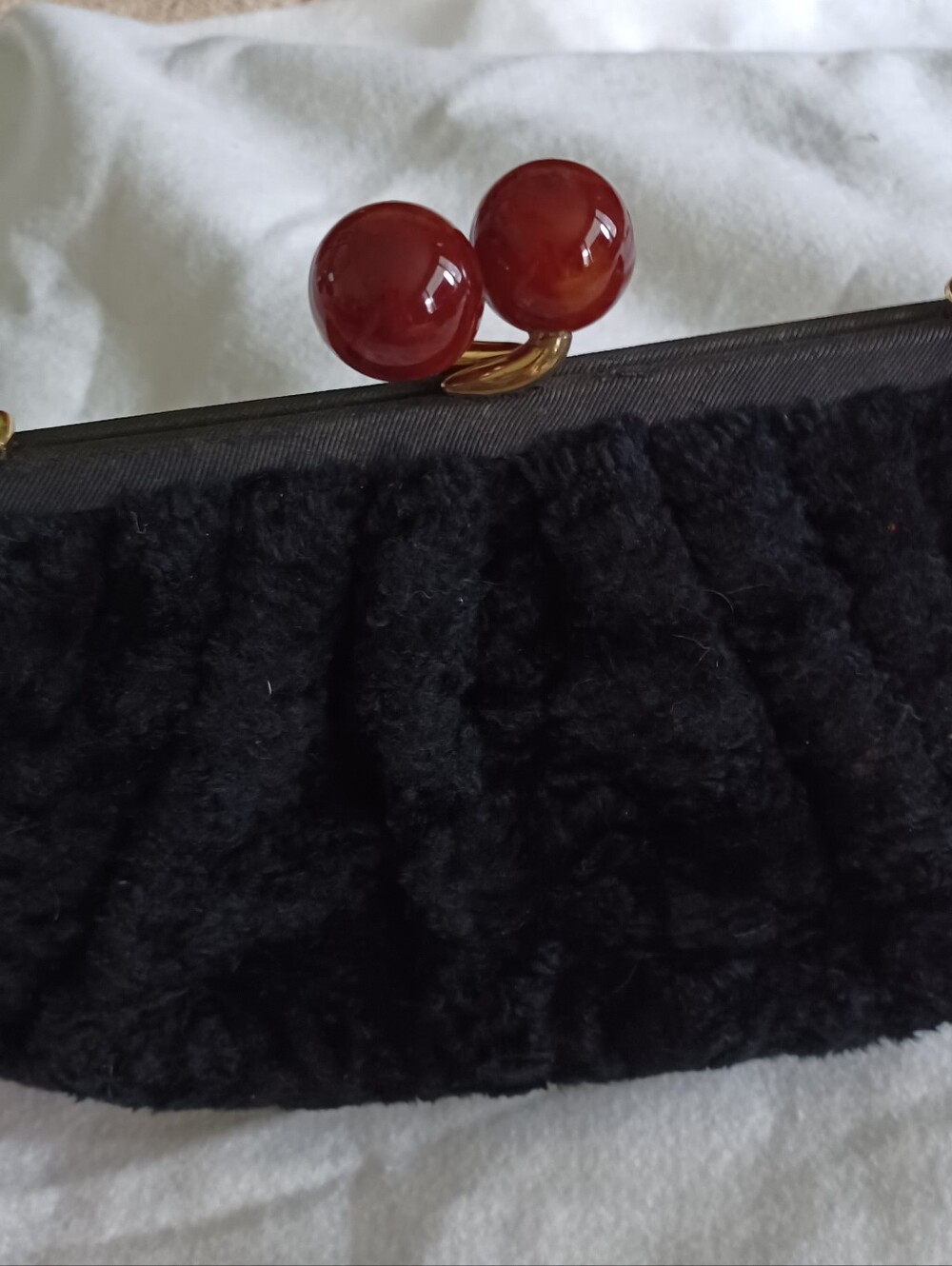 Source Unknown Black Faux Fur Clutch with Red Accent Kiss-Lock